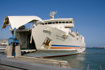 090527-ferry.jpg
