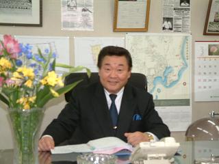 代表取締役の井下田です。どうぞよろしくお願い致します。