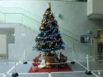 根上図書館のクリスマスツリー