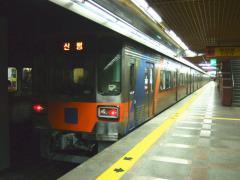 釜山地下鉄１号線…ラインカラーはオレンジ