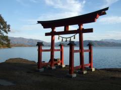 田沢湖は日本で第２位の透明度を誇る湖です