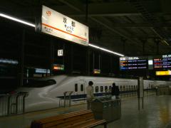 この時間の新幹線京都駅というのも初めてでした