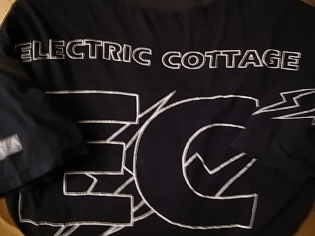 ELECTRIC COTTAGE | ONLY ⒶNARCHISTS ARE PRETTY