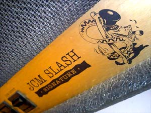 SLASH-001