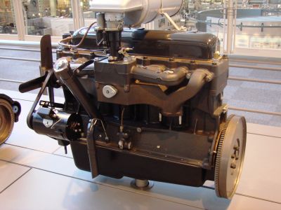 Ａ型エンジン